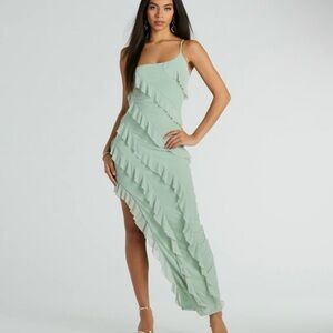 Windsor Jaymie One-Shoulder Ruffle Slit Formal Dress